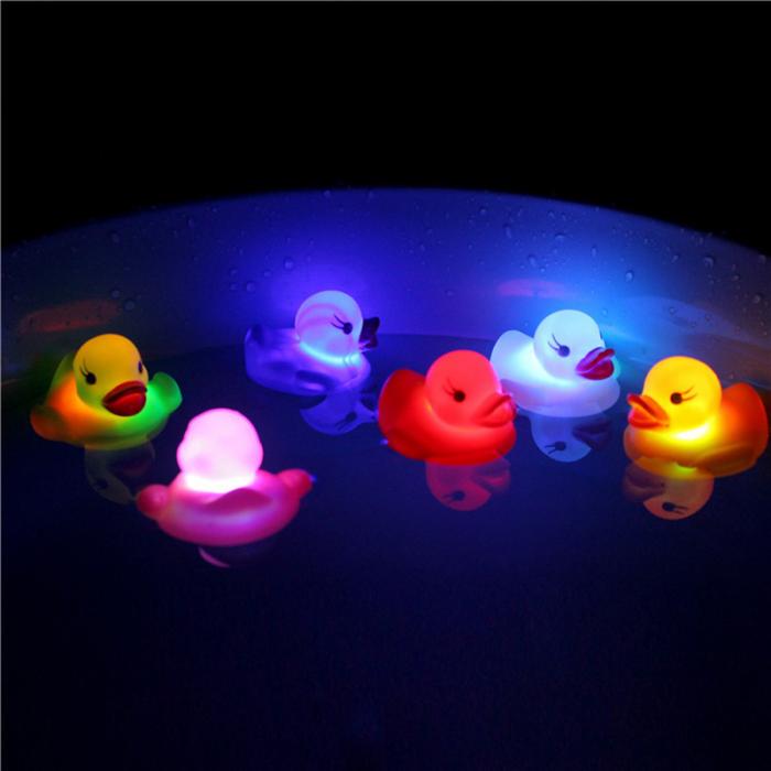 6Pcs/Set Cute LED Flashing Light Floating Duck Bath Tub Shower Rubber Toy for Kids BM88